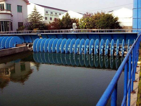 處理冶金廢水用聚合氯化鋁的優勢是什么？聚合氯化鋁的特性決定效果。